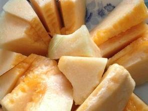 喝完姜汤可以吃哈密瓜吗,哈密瓜与姜汤的搭配探讨