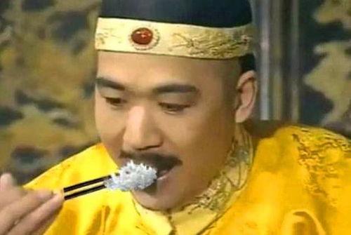 吃瓜系统皇帝被下毒,宫廷权谋背后的惊心动魄